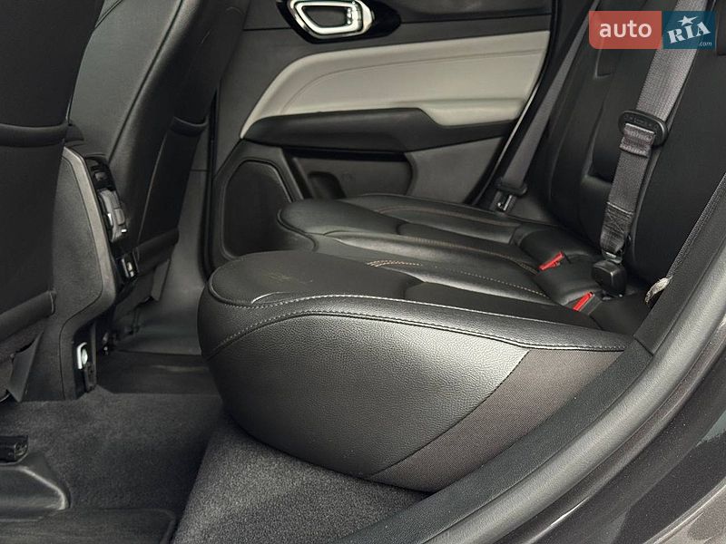 Внедорожник / Кроссовер Jeep Compass 2023 в Ровно