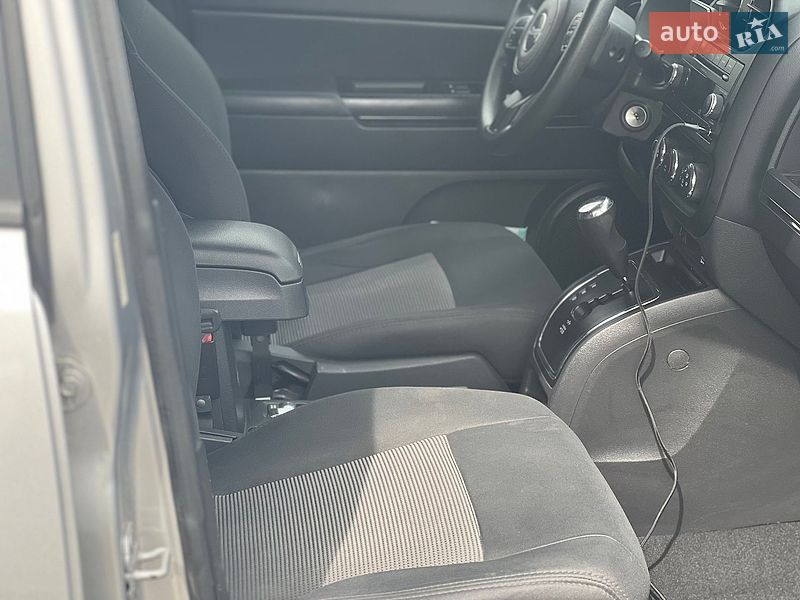 Внедорожник / Кроссовер Jeep Compass 2011 в Кропивницком фото 5 Внедорожник / Кроссовер Jeep Compass 2011 в Кропивницком