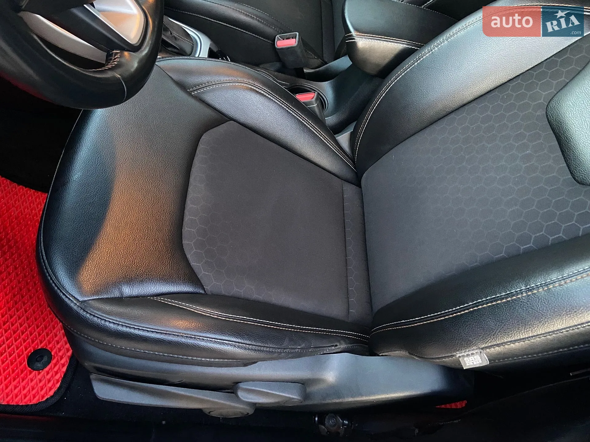 2018 Jeep Compass - мініатюра 18
