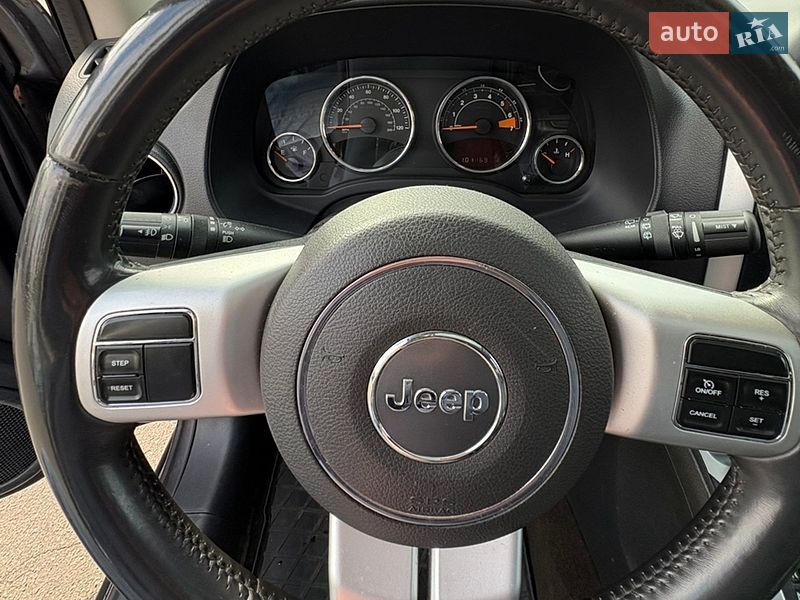 Внедорожник / Кроссовер Jeep Compass 2015 в Киеве