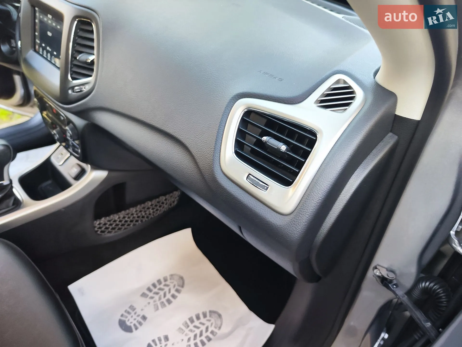 2018 Jeep Compass - мініатюра 47