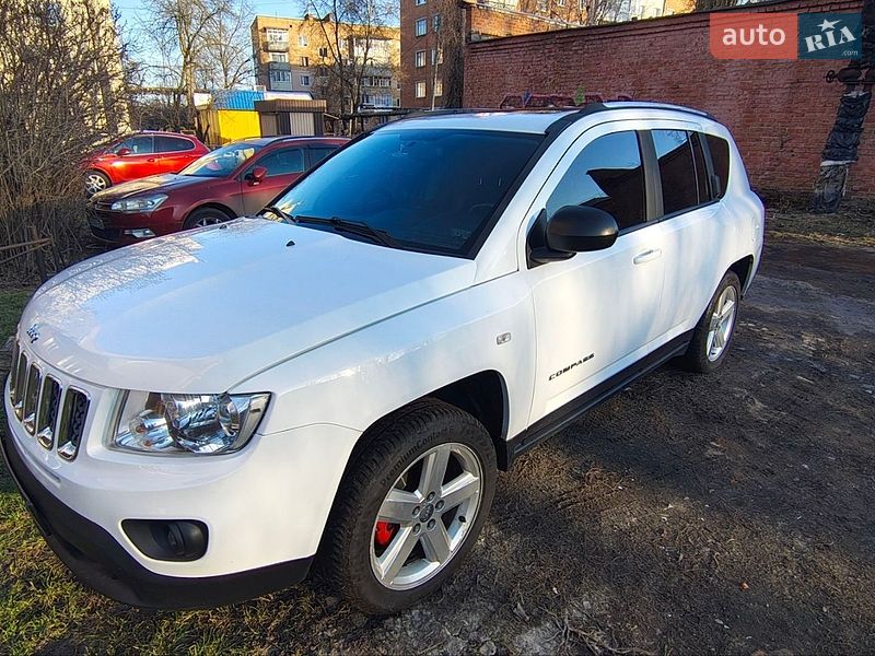 Внедорожник / Кроссовер Jeep Compass 2012 в Нежине