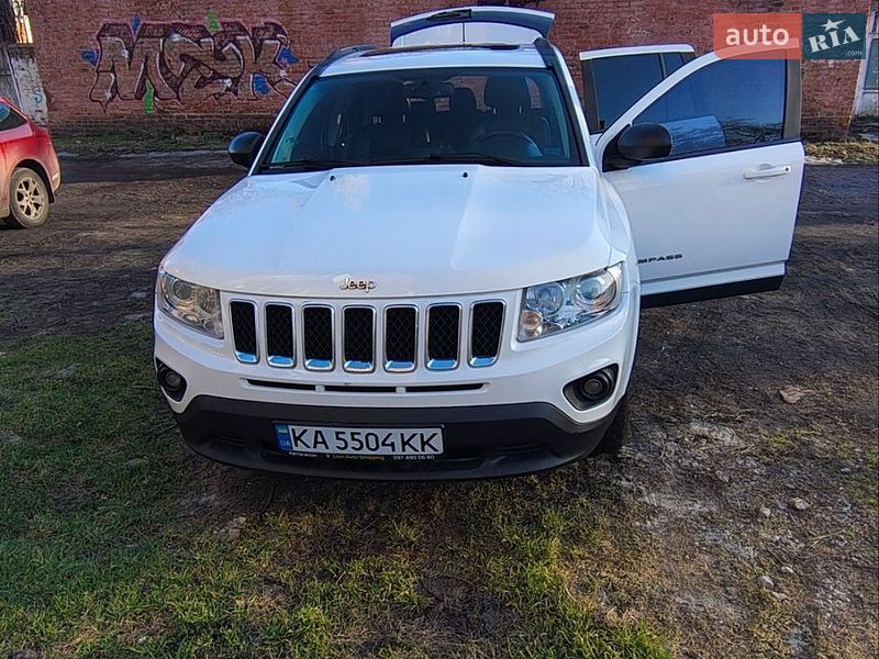 Внедорожник / Кроссовер Jeep Compass 2012 в Нежине
