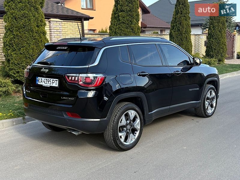 Внедорожник / Кроссовер Jeep Compass 2017 в Киеве