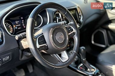 Внедорожник / Кроссовер Jeep Compass 2017 в Киеве