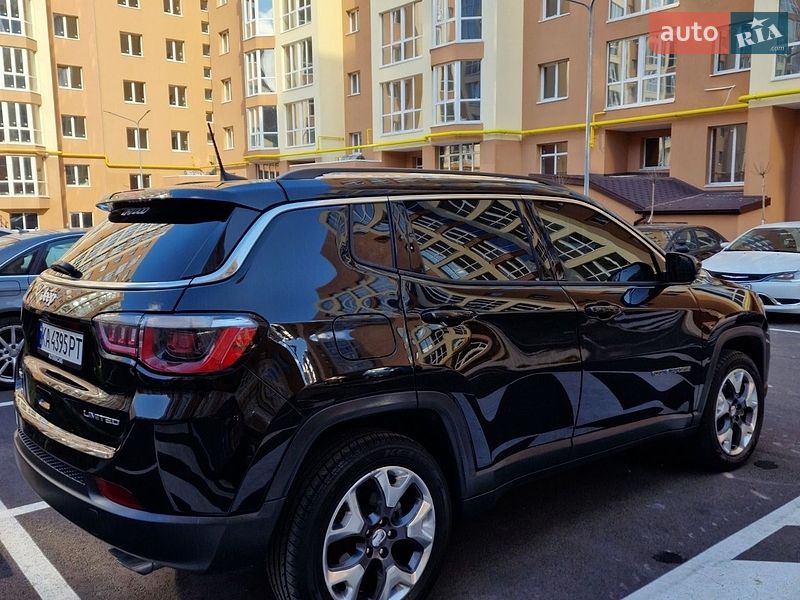Внедорожник / Кроссовер Jeep Compass 2017 в Киеве