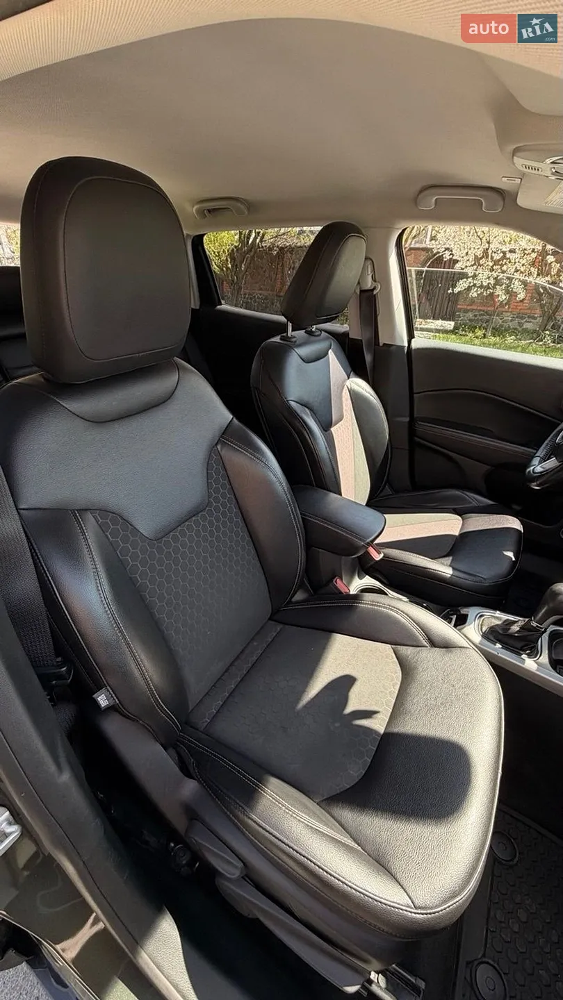 2017 Jeep Compass - мініатюра 8