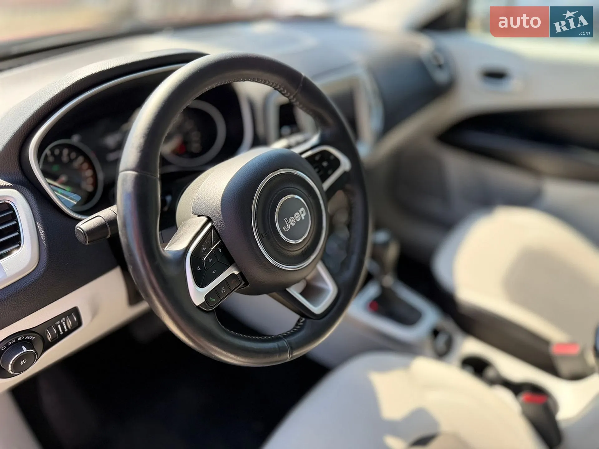 2019 Jeep Compass - мініатюра 24