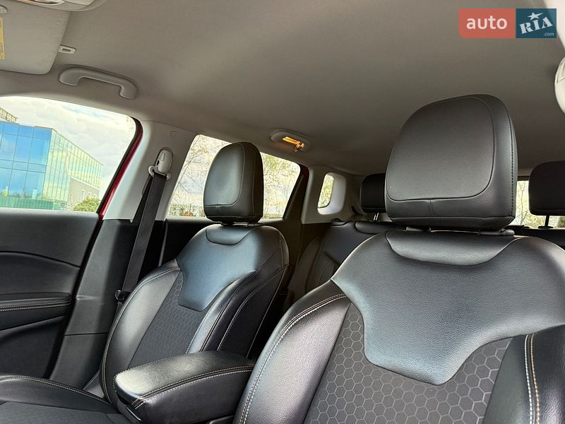 Внедорожник / Кроссовер Jeep Compass 2017 в Киеве фото 8 Внедорожник / Кроссовер Jeep Compass 2017 в Киеве