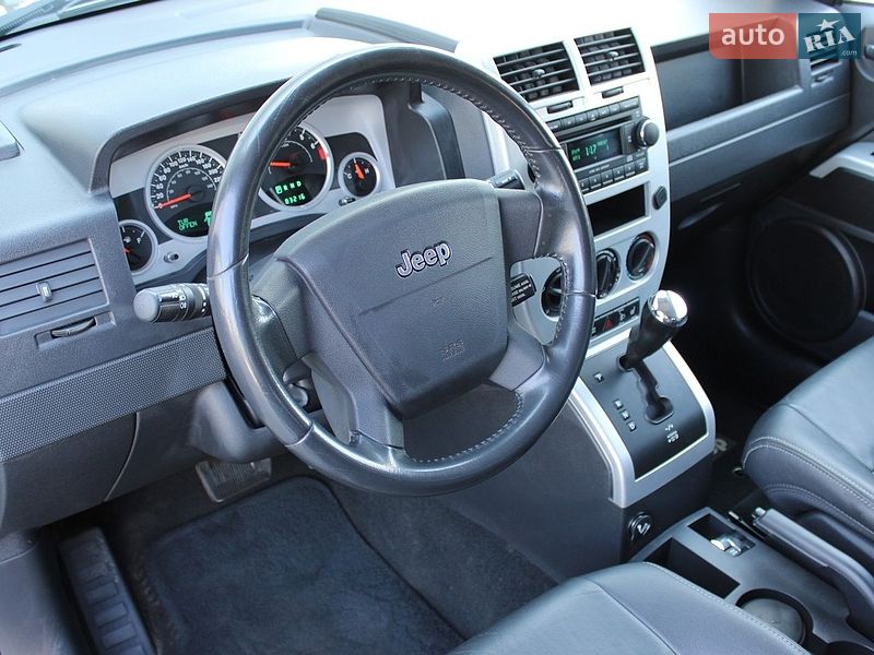 Внедорожник / Кроссовер Jeep Compass 2008 в Черкассах