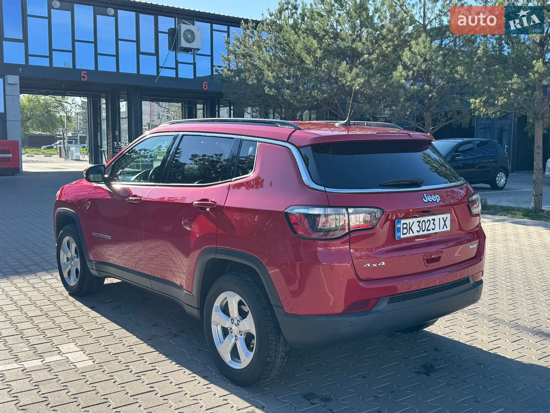 2017 Jeep Compass - мініатюра 12