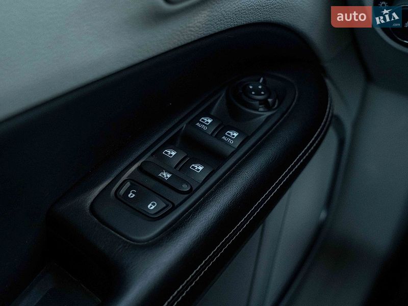 Позашляховик / Кросовер Jeep Compass 2019 в Чернівцях
