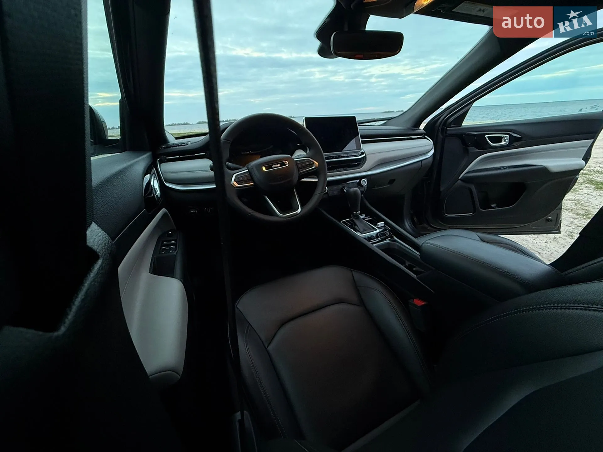 2024 Jeep Compass - мініатюра 12