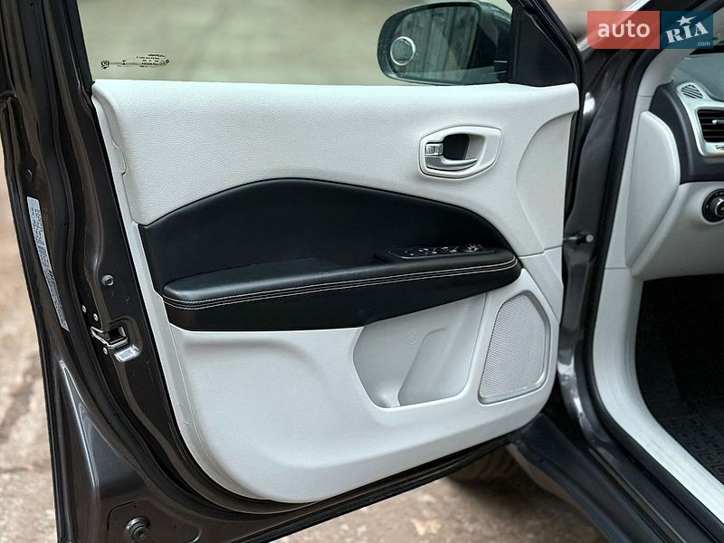 Позашляховик / Кросовер Jeep Compass 2018 в Києві