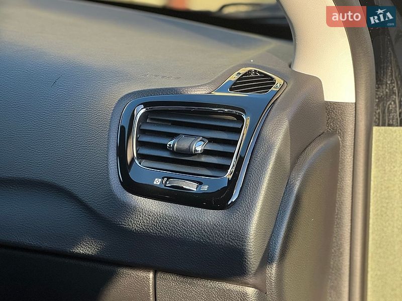 Внедорожник / Кроссовер Jeep Compass 2017 в Харькове