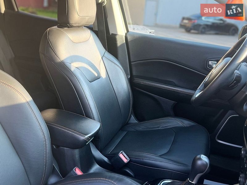 Внедорожник / Кроссовер Jeep Compass 2017 в Харькове