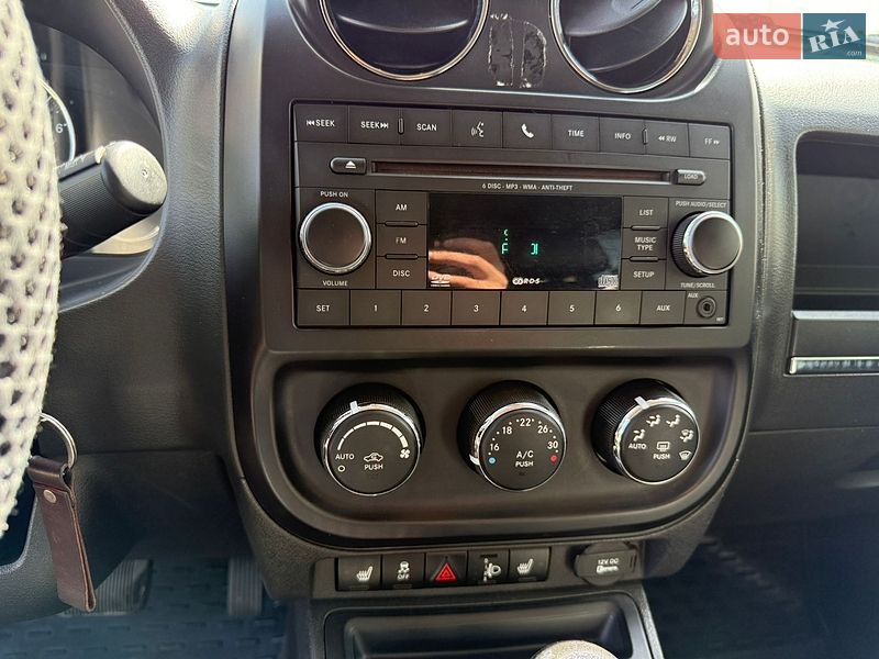Позашляховик / Кросовер Jeep Compass 2011 в Києві