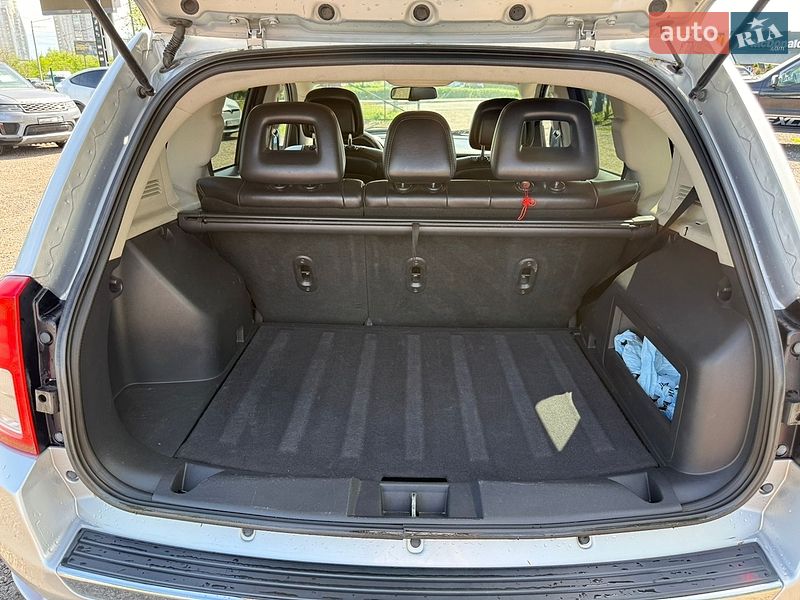 Позашляховик / Кросовер Jeep Compass 2011 в Києві