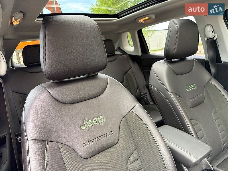 Внедорожник / Кроссовер Jeep Compass 2025 в Киеве