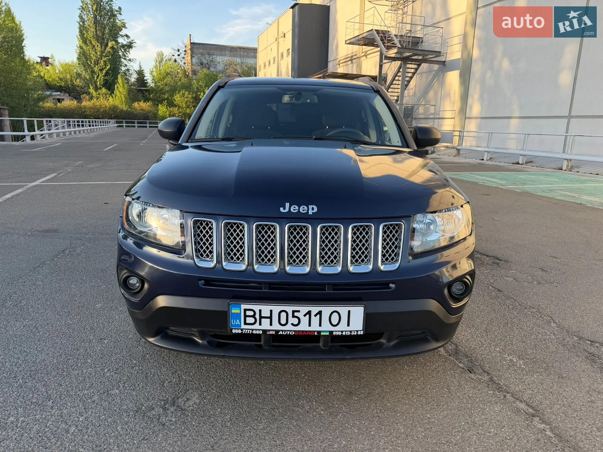 2016 Jeep Compass - мініатюра 2