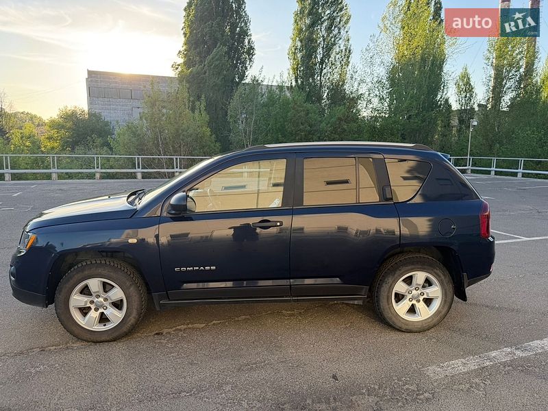 Внедорожник / Кроссовер Jeep Compass 2016 в Киеве