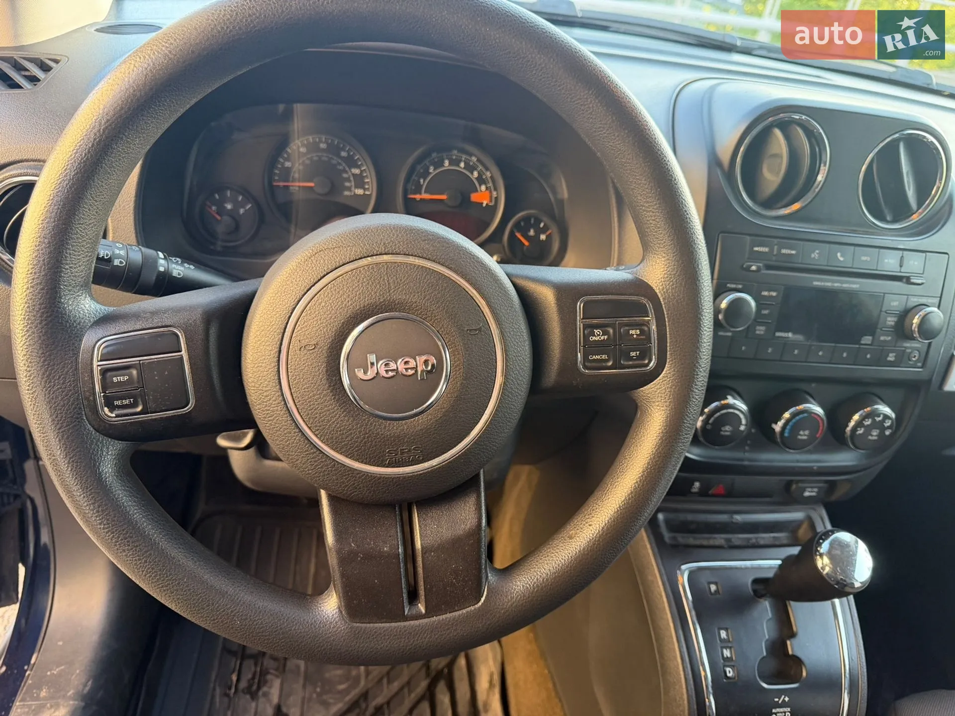 2016 Jeep Compass - мініатюра 14