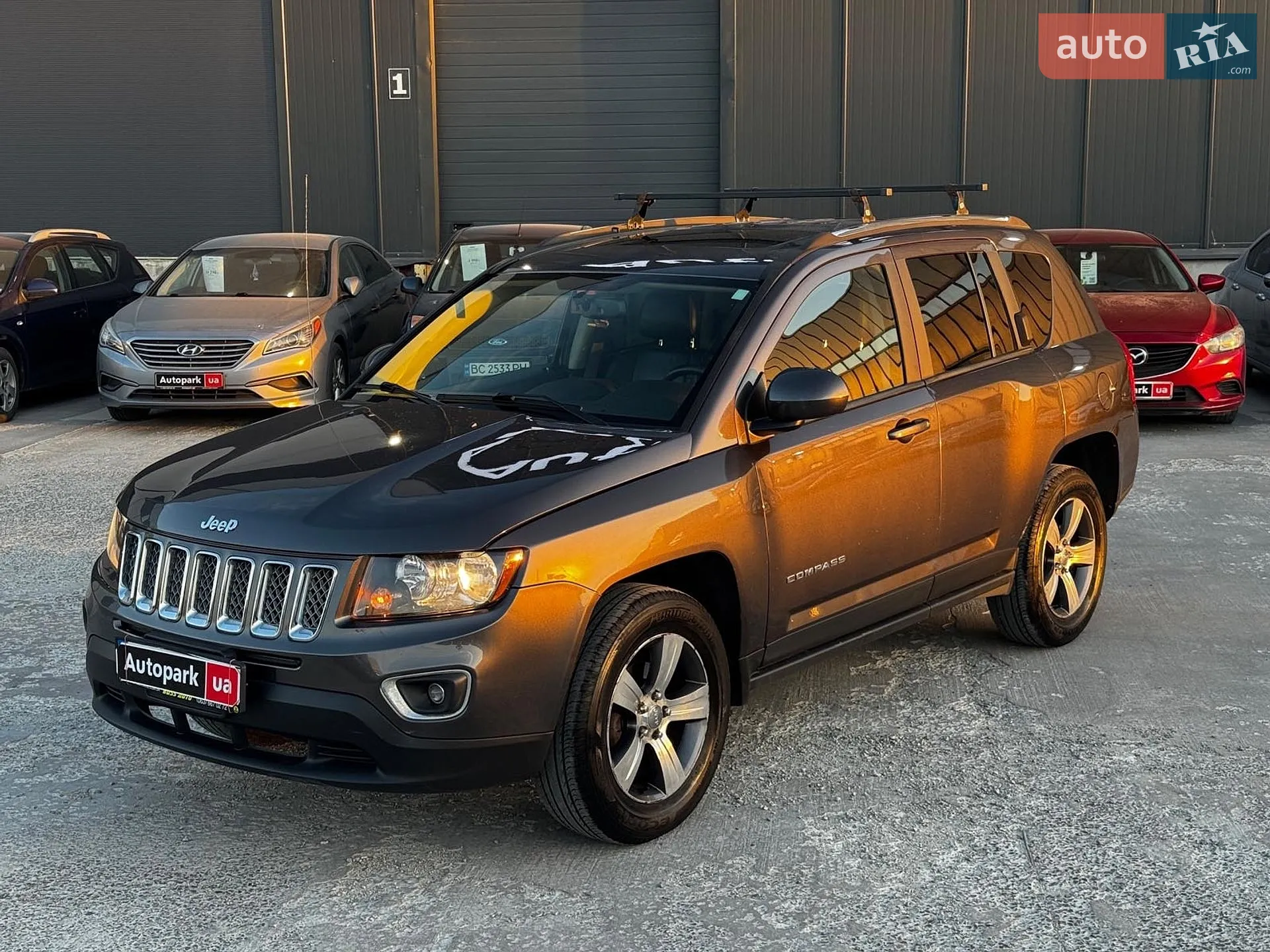 2016 Jeep Compass - мініатюра 2