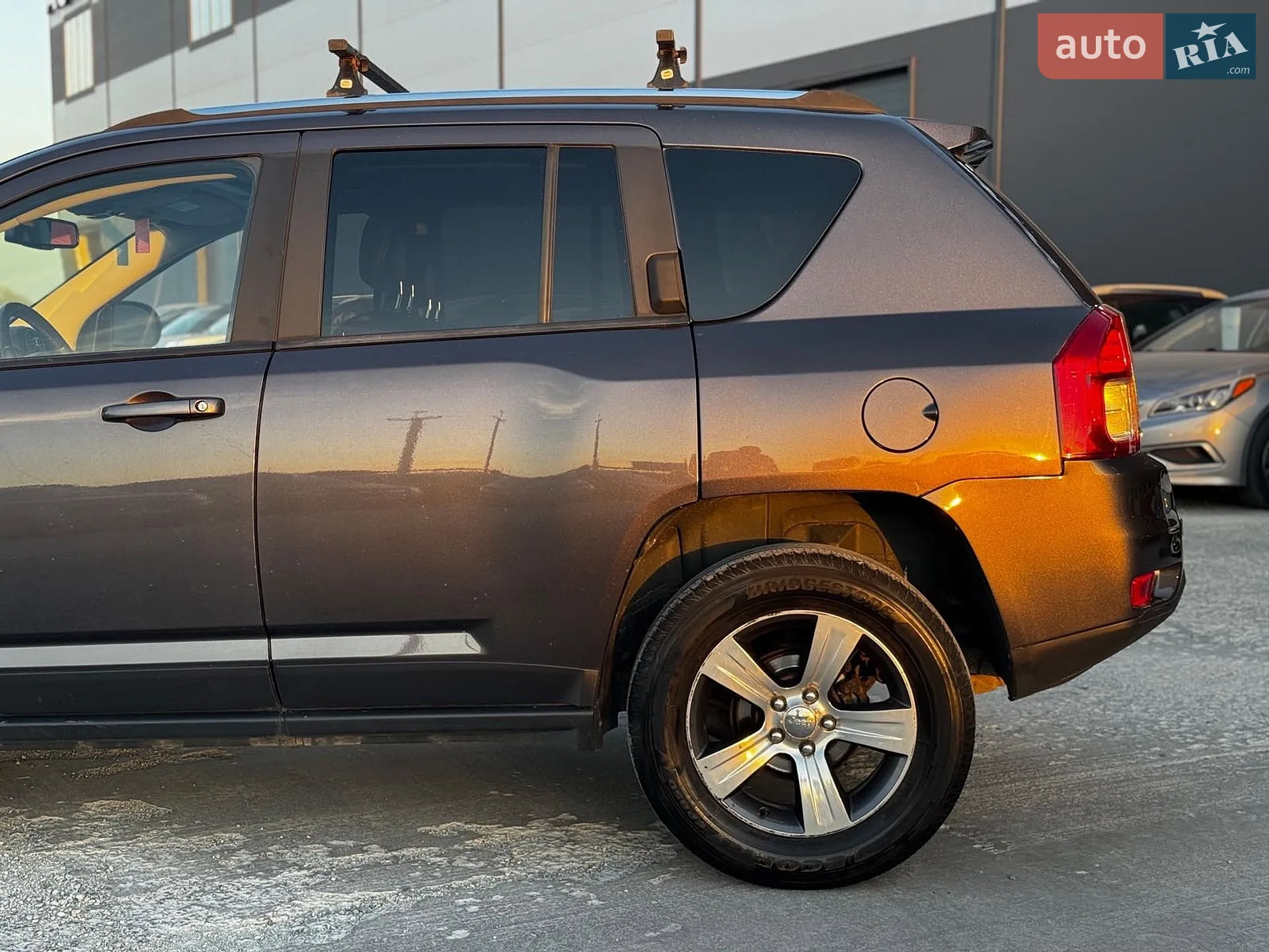 2016 Jeep Compass - мініатюра 17