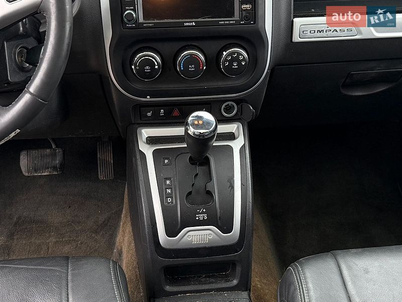 Внедорожник / Кроссовер Jeep Compass 2017 в Стрые