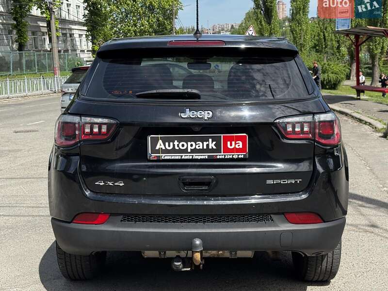 Внедорожник / Кроссовер Jeep Compass 2017 в Киеве