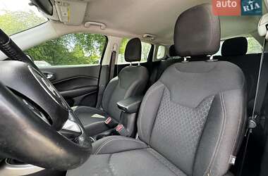 Внедорожник / Кроссовер Jeep Compass 2017 в Киеве