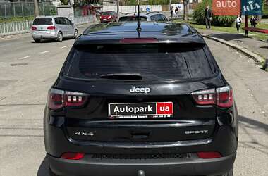 Внедорожник / Кроссовер Jeep Compass 2017 в Киеве