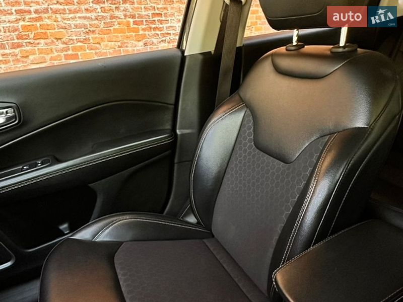 Внедорожник / Кроссовер Jeep Compass 2020 в Львове