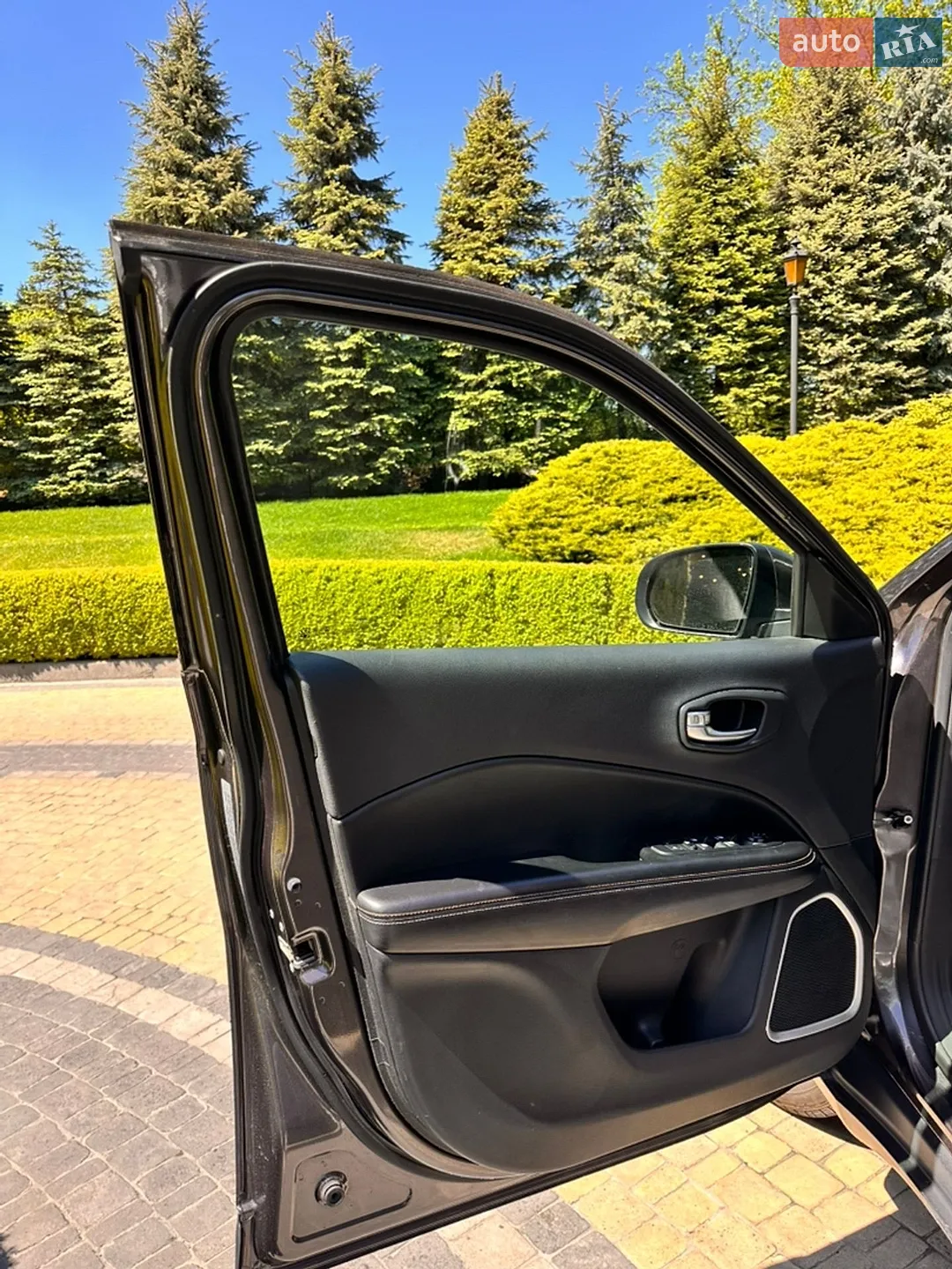2020 Jeep Compass - мініатюра 26