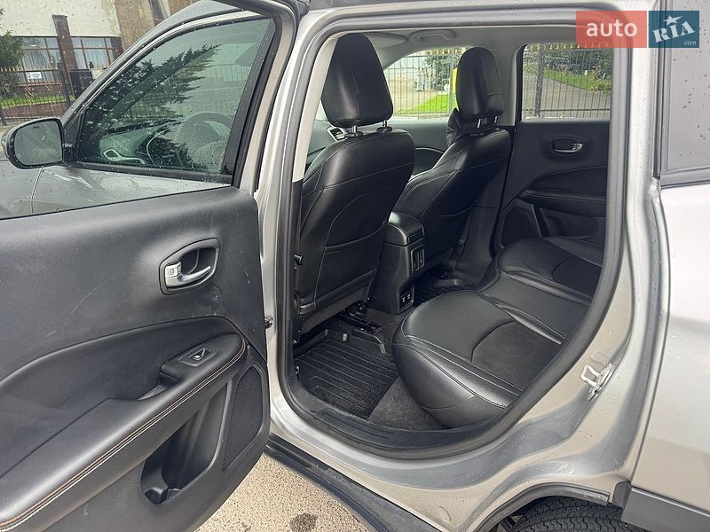 Внедорожник / Кроссовер Jeep Compass 2019 в Киеве