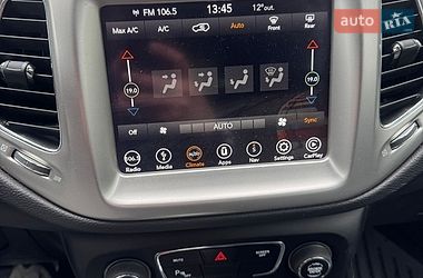 Внедорожник / Кроссовер Jeep Compass 2019 в Киеве