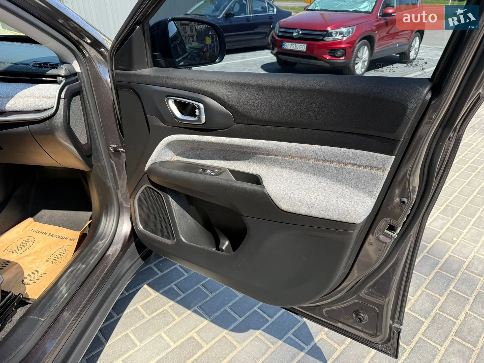 2021 Jeep Compass - мініатюра 28