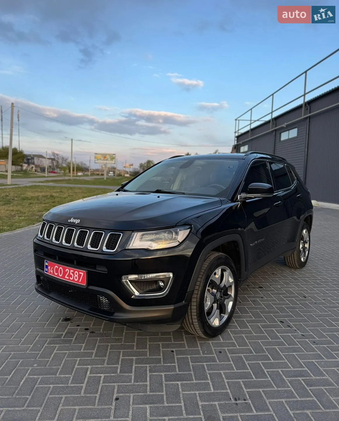 2018 Jeep Compass - мініатюра 2