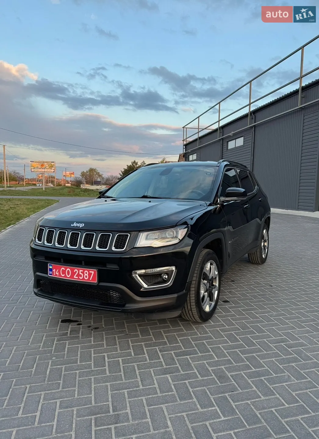 2018 Jeep Compass - фото 1