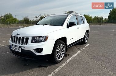 Внедорожник / Кроссовер Jeep Compass 2016 в Киеве
