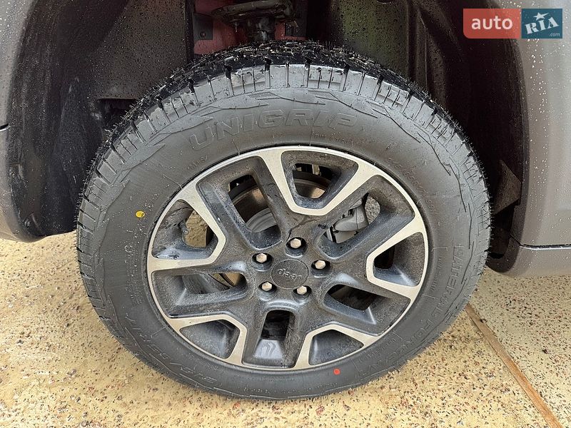 Внедорожник / Кроссовер Jeep Compass 2019 в Киеве