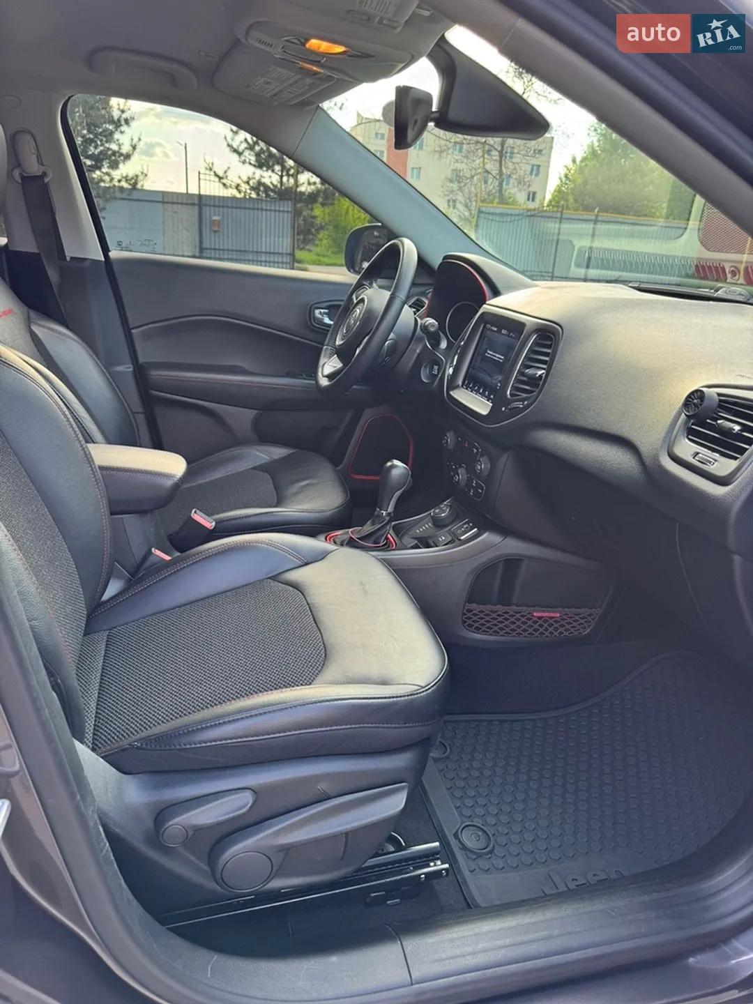 2017 Jeep Compass - мініатюра 13