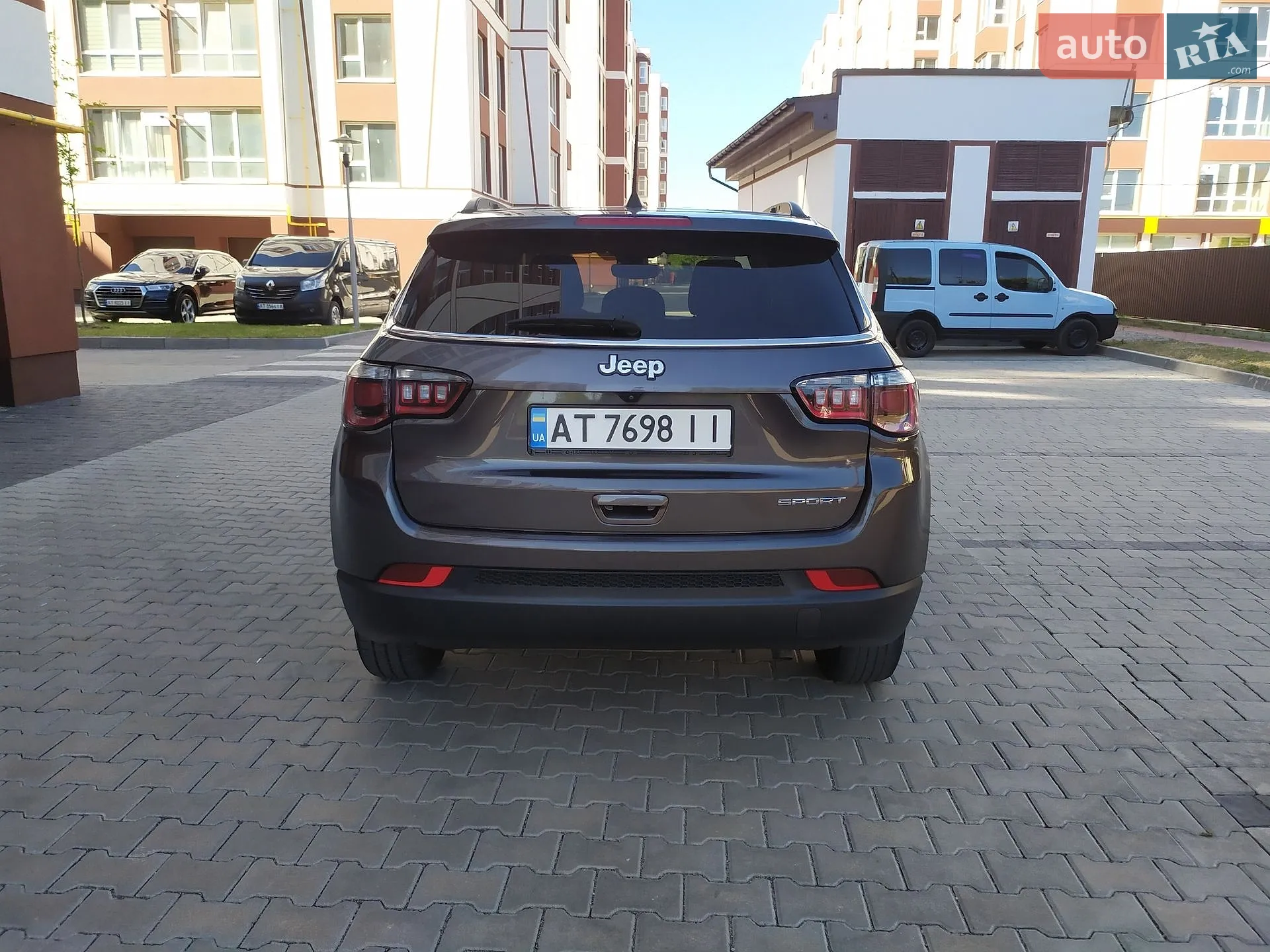 2021 Jeep Compass - мініатюра 12
