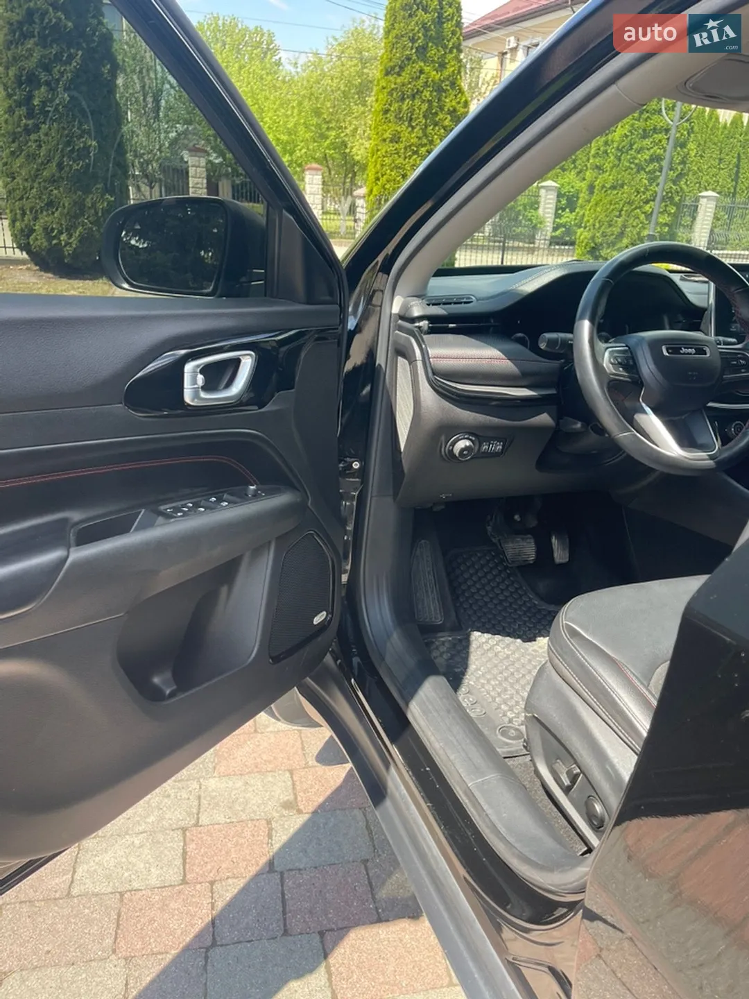 2022 Jeep Compass - мініатюра 16