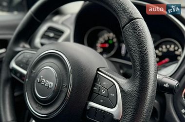 Внедорожник / Кроссовер Jeep Compass 2017 в Киеве