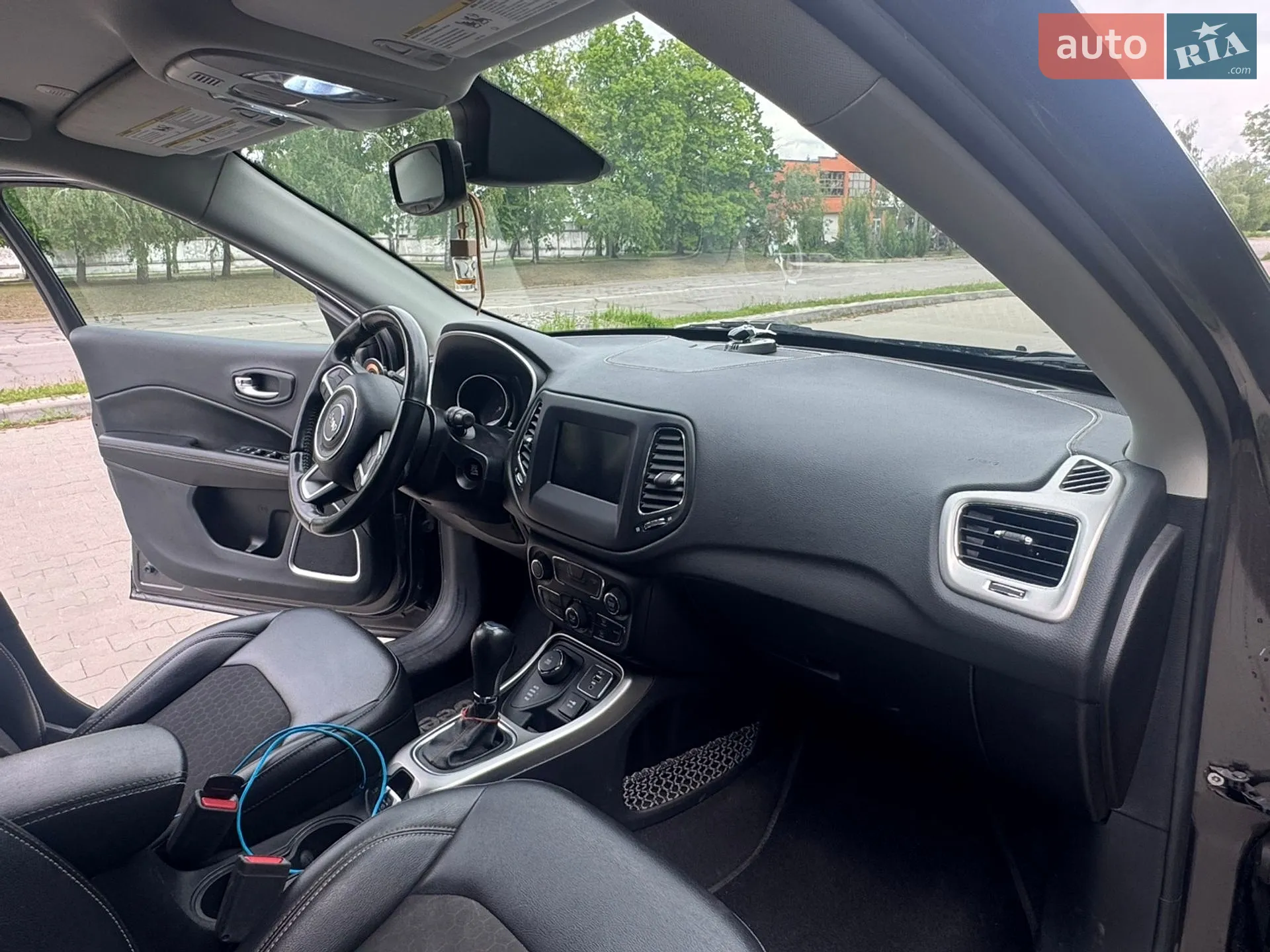 2020 Jeep Compass - мініатюра 12