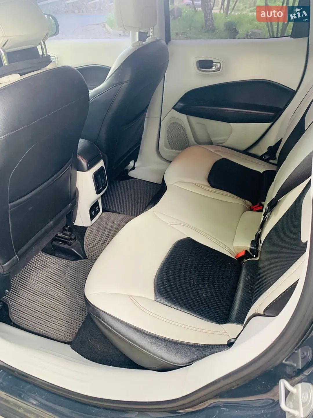 2018 Jeep Compass - мініатюра 4