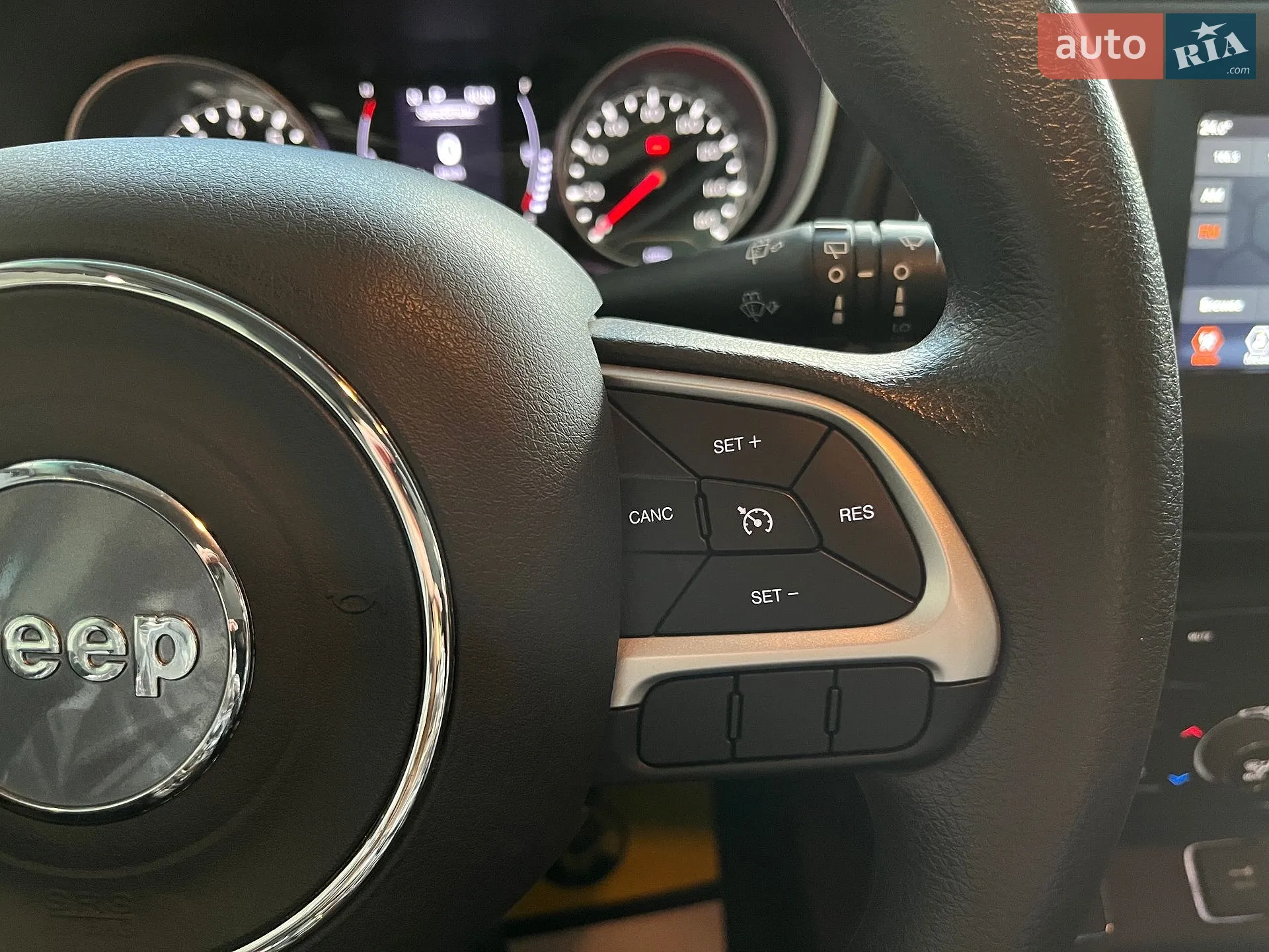 2020 Jeep Compass - мініатюра 12