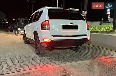 Внедорожник / Кроссовер Jeep Compass 2012 в Воловце