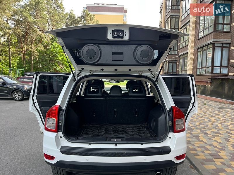 Позашляховик / Кросовер Jeep Compass 2012 в Чернігові фото 15 Позашляховик / Кросовер Jeep Compass 2012 в Чернігові